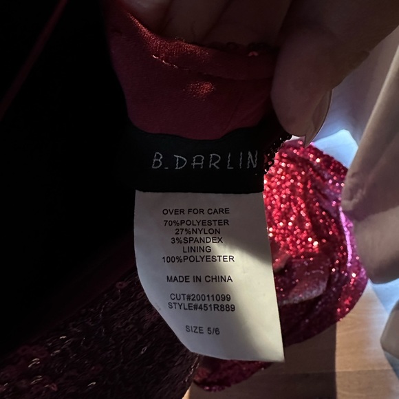 Burgundy sequin formal dress - Picture 7 of 8